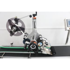 PLC Controlled Automatic Desktop Doypack Pouch Label Applicator for Flat Surface