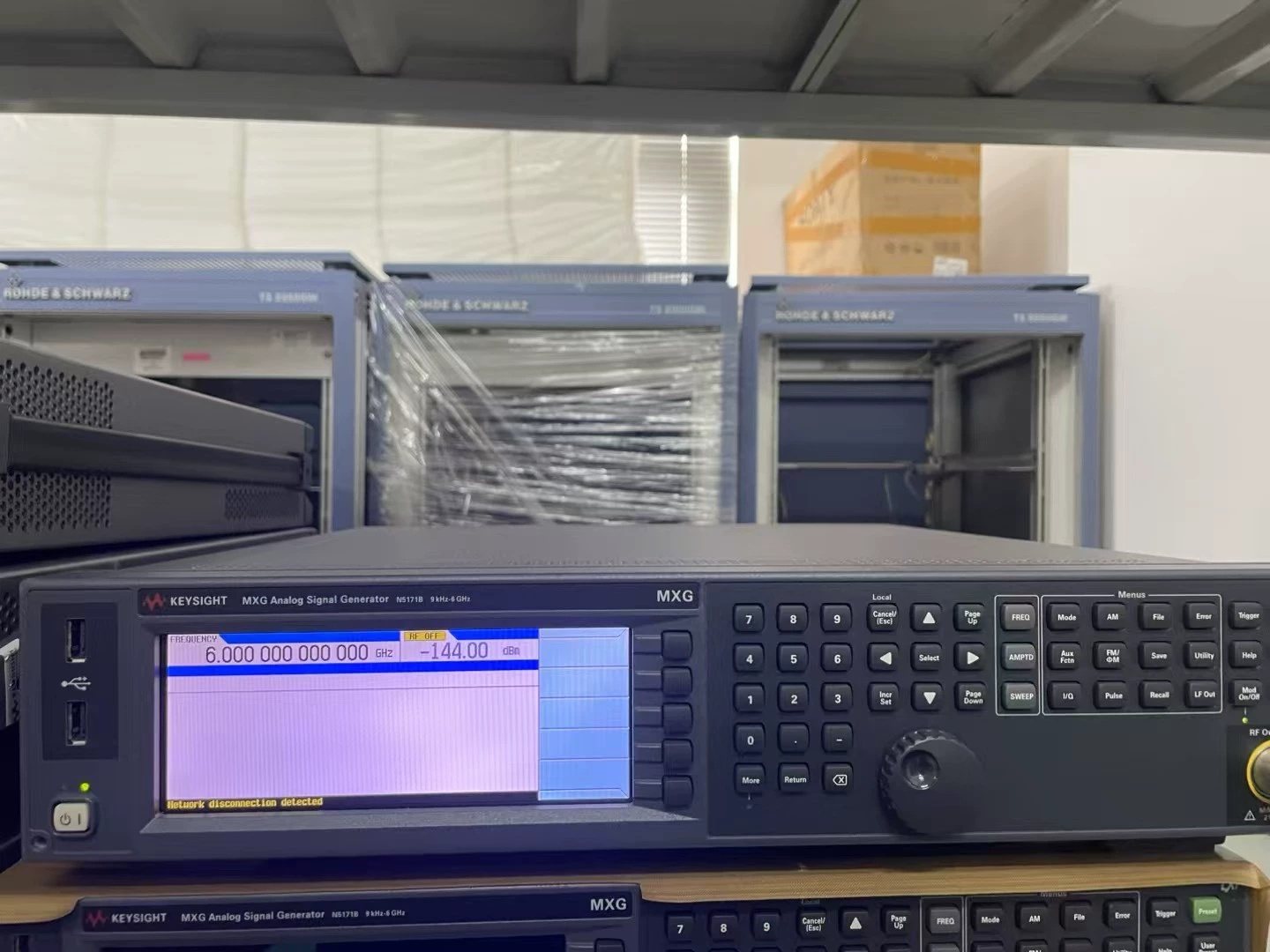 China High Power Rf Analog Signal Generators Agilent Keysight N5171B  1 GHz EXG Signal Generator on sale China High Power Rf Analog Signal Generators Agilent Keysight N5171B  1 GHz EXG Signal Generator on sale