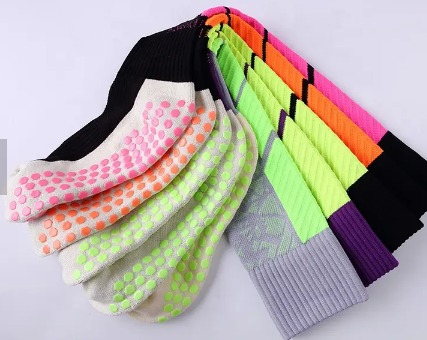 Breathable High Knee Soccer Socks with Custom Anti-Slip Design and Standard Thickness