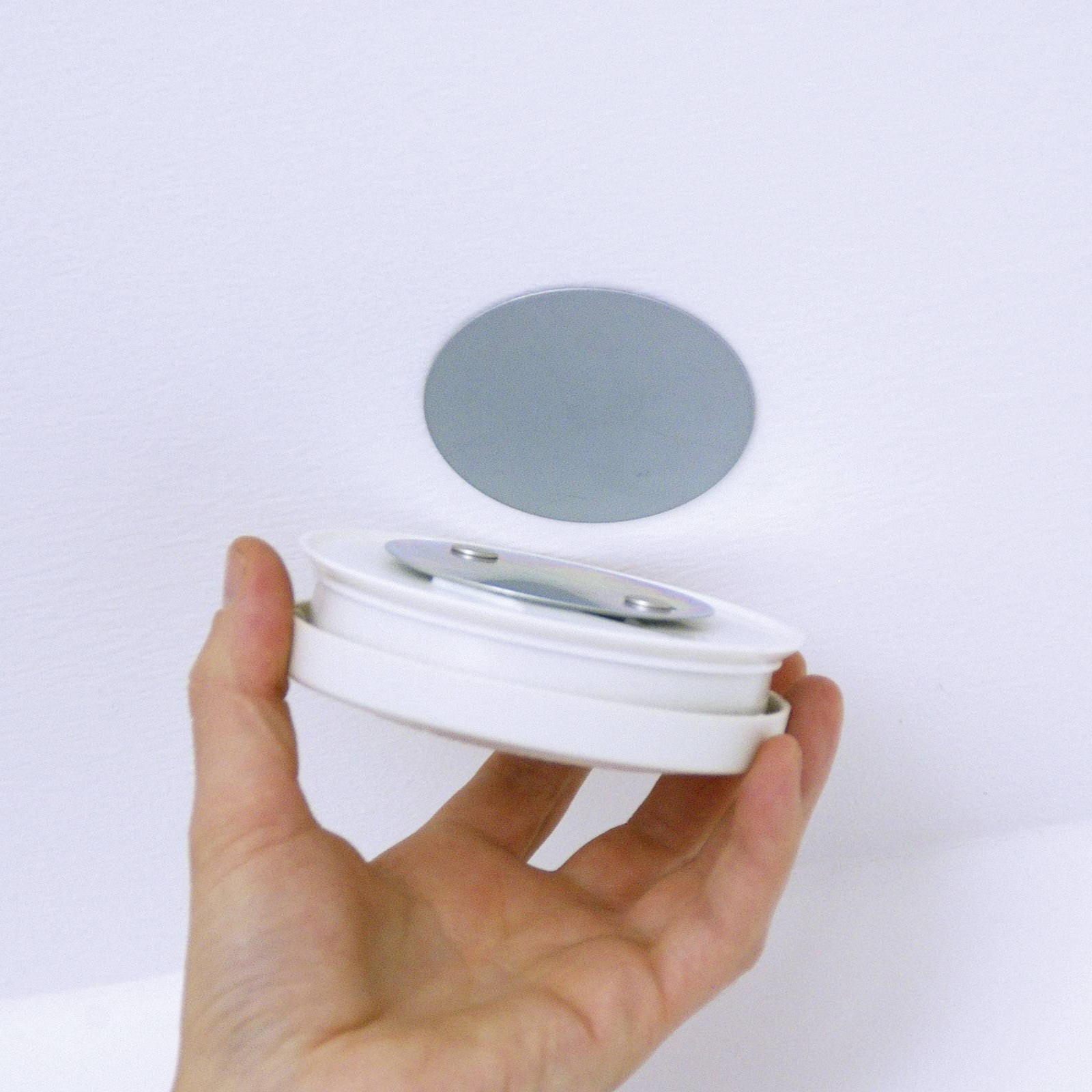 D70MM Smoke Detector Magnetic Stand with Neodymium Magnets and Galvanized Steel Sheet