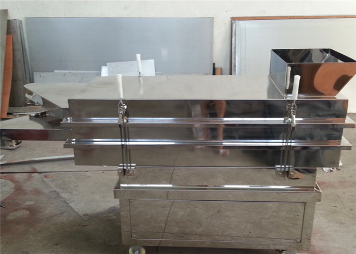 ISO9001 1-4 Layers Square Vibrating Sieve Machine For Table Salt Sugar FS Series