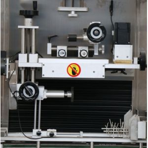 Silver Shrink Sleeve Labeling Machine With Man - Machine Controlling Technology