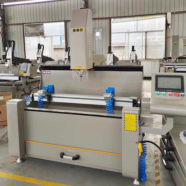 Aluminum Window And Door Machinery 800mm Aluminium Automatic Milling Machine
