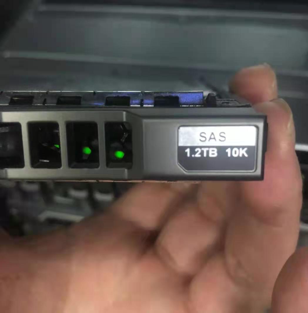 Used Internal 1.2TB 10K 2.5'' SAS 0RMCP3 32MB 10000rpm Server Hard Drives ST1200MM0007