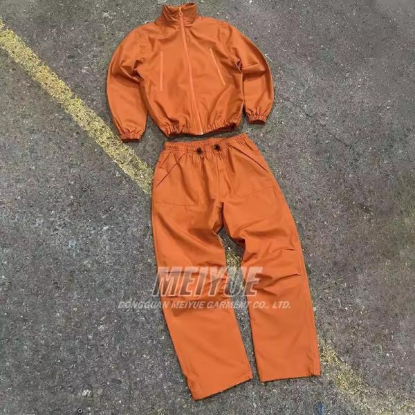 Quality Custom Fashion New Blank Sweatsuit Windbreaker Nylon Windproof Jacket and Nylon Pants Set Spring Windbreaker Tracksuit for Men for sale