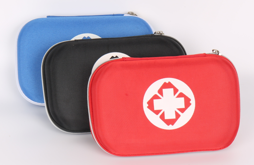 Compact Travel First Aid Kit Items Case Box Survival Tool Automobile Outdoor 21.5x13.5x5cm