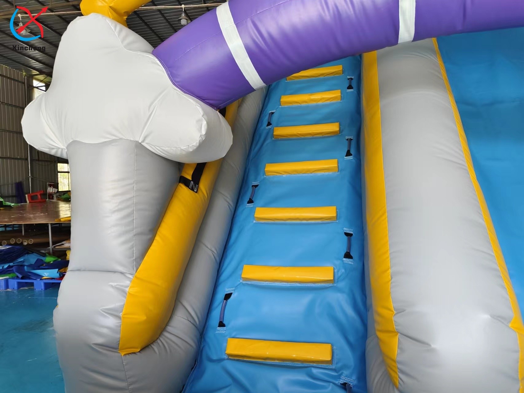 Supplier Commercial Cloud Lightning Inflatable Slide Inflatable Dry Slides Castle