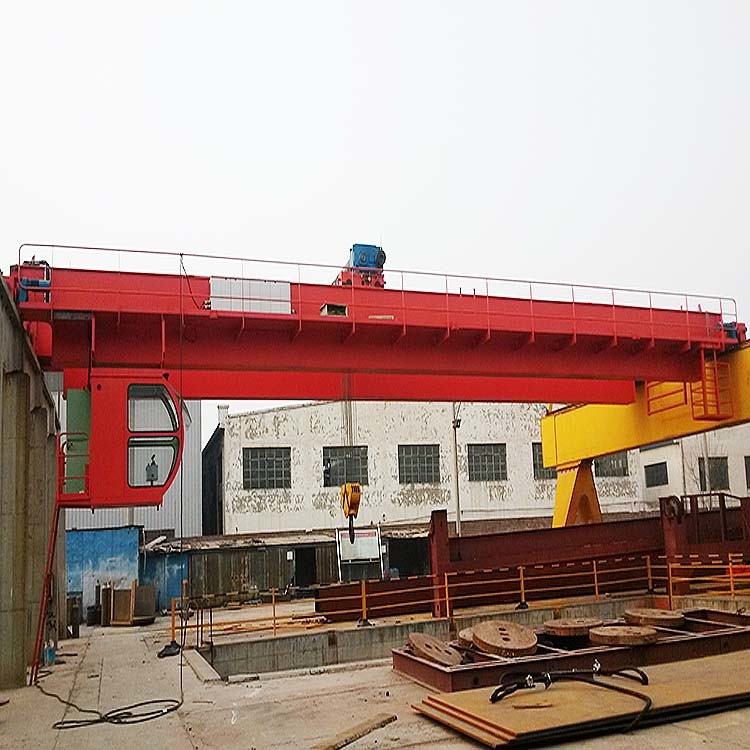 QD Type Double Girder Overhead Crane 250T 31m Span Wireless Remote Control