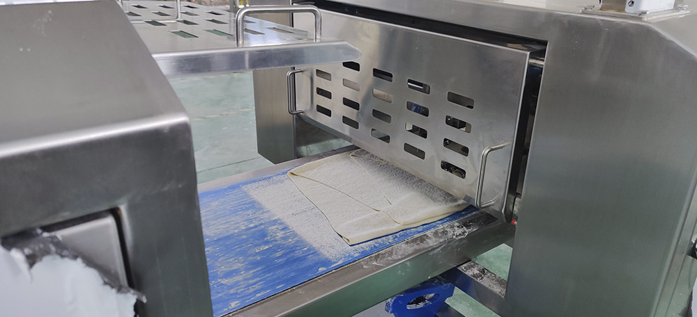 220V / 380V PLC Alloy Steel Tortilla Production Line With 0-300C Temperature Control