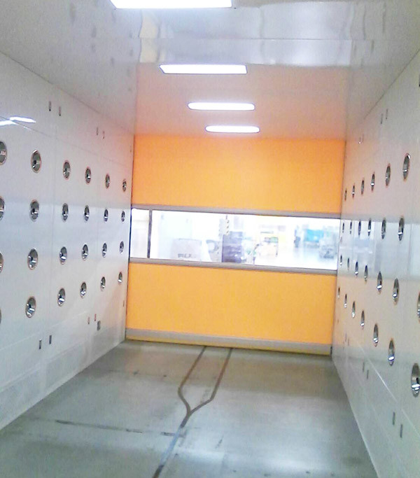 Huge Modular Cargo Air Shower Tunnel With 3 Sides Nozzles , Auto PVC Rolling Doors