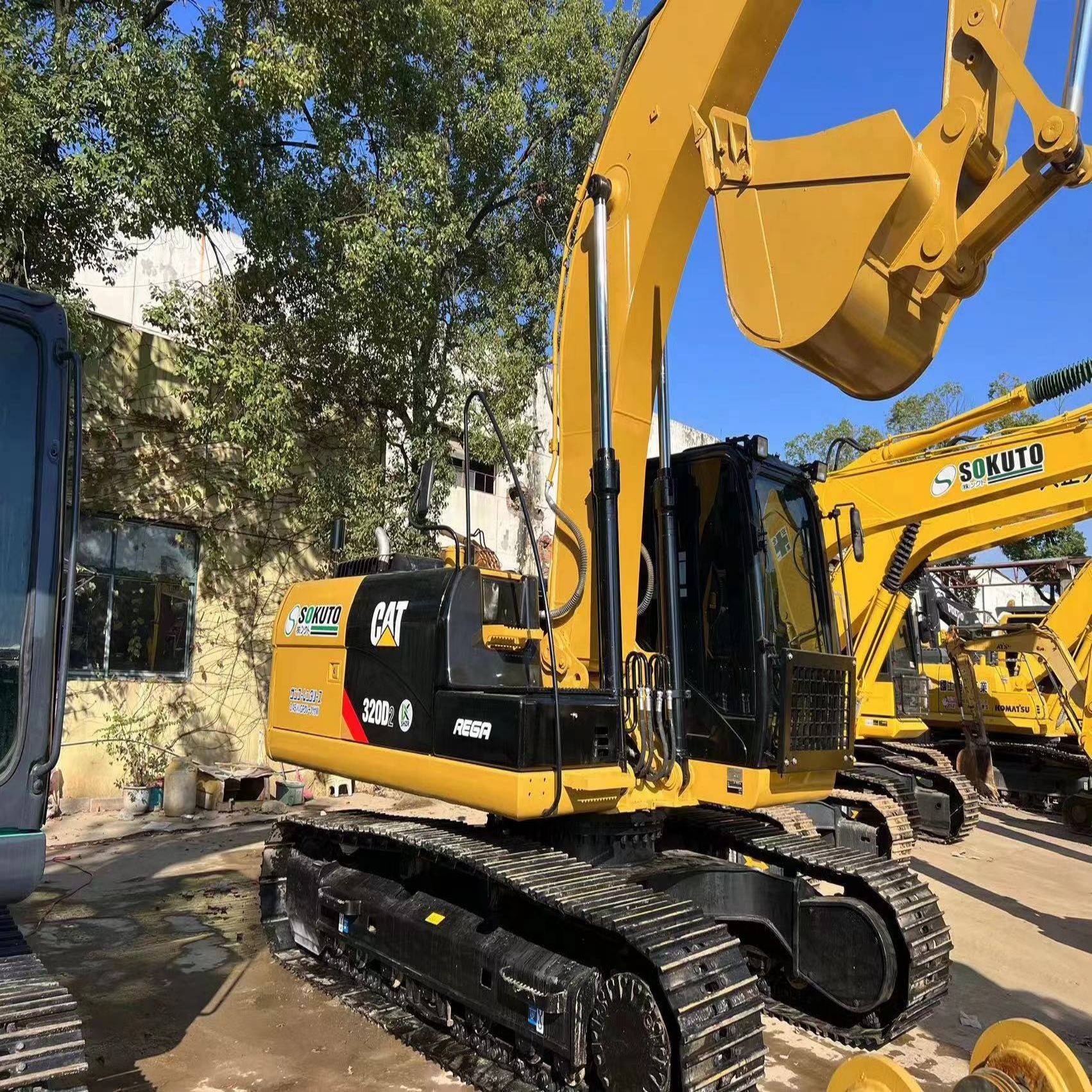 Used Caterpillar Excavator CAT 320D2 Secondhand 20ton Crawler Digger Made In Japan