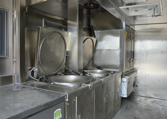 Military Offroad 6x6 Mobile Kitchen Truck For Army / Forces Food Cooking Outdoors