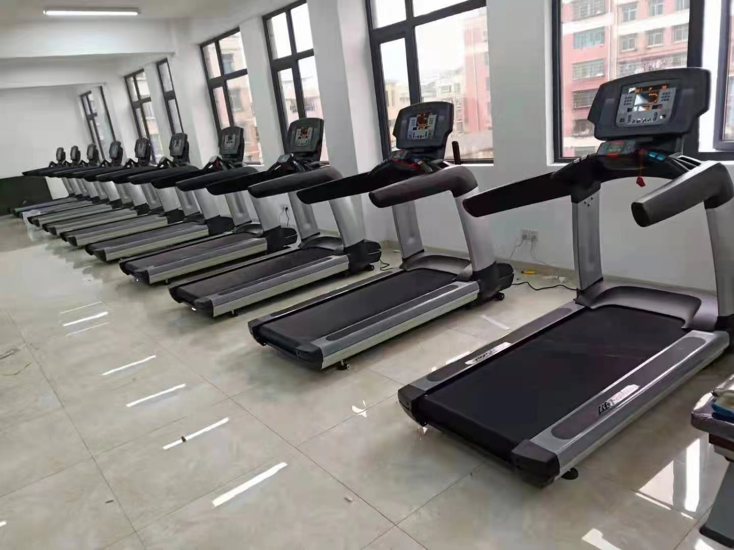 Heavy Duty 3.0HP Motor Electric Treadmill Commercial Cardio Machine
