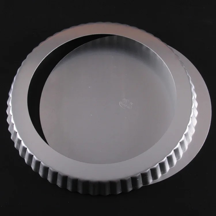 Chrysanthemum Pizza Mold Aluminum With Removable Bottom