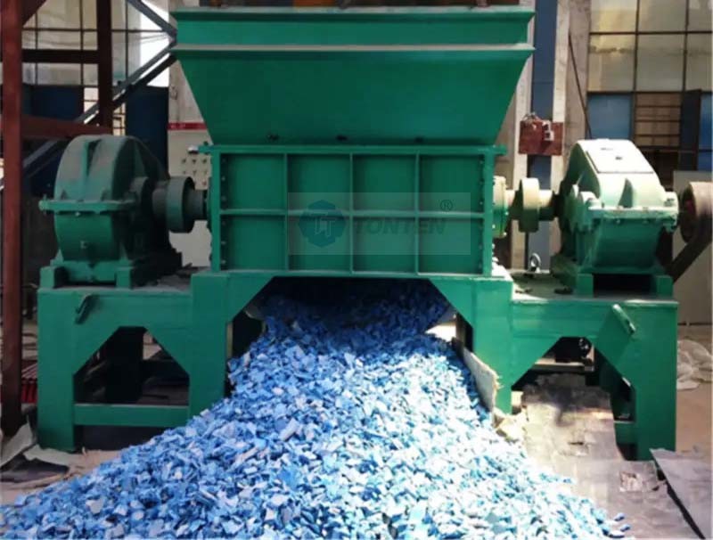 Waste Timber Wood Double Shaft Shredder Machine Manufacturer Automatic