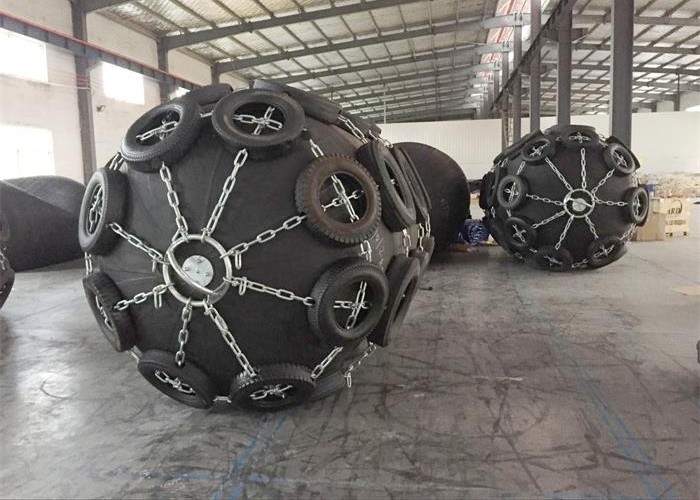 2.5x4.5m Dimension Pneumatic Rubber Fender Maritime International