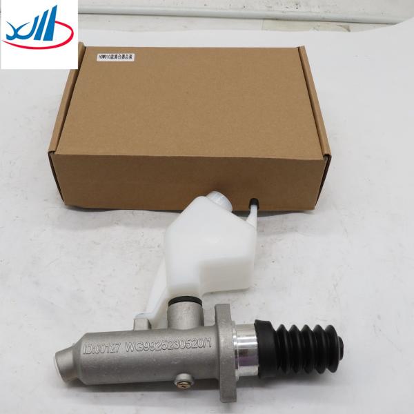 A7 T7H Sinotruk Howo Parts Clutch Master Cylinder Clutch Master Pump WG992523052