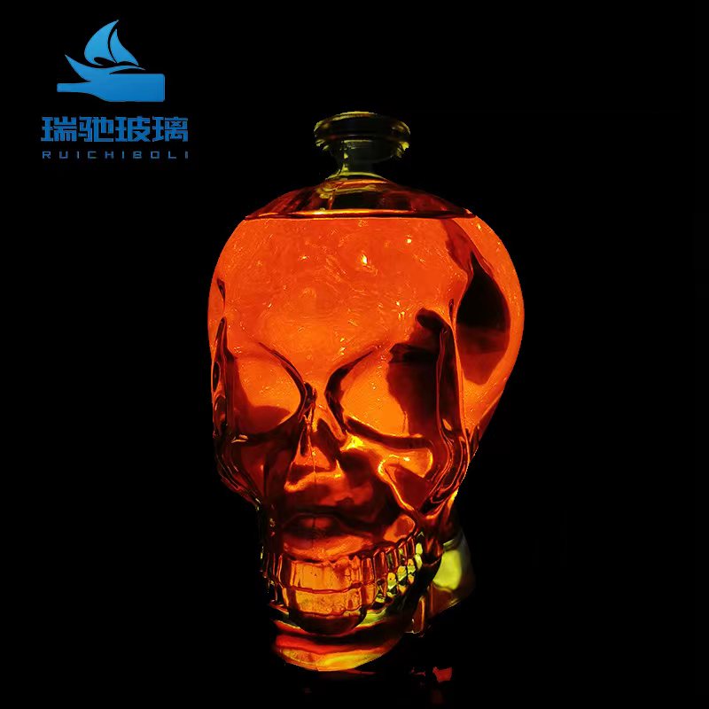 Customized Empty Skull Whiskey Vodka Gin Liquor Glass Bottles for Packaging Solutions