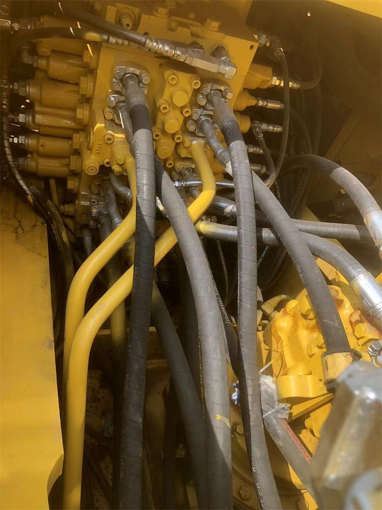 Multifunctional 2022 Komatsu PC200 20Ton Excavator with 681 Working Hours