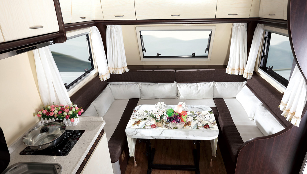 Customized Lightweight Camping Trailers With Independent Suspension Lifted Stage