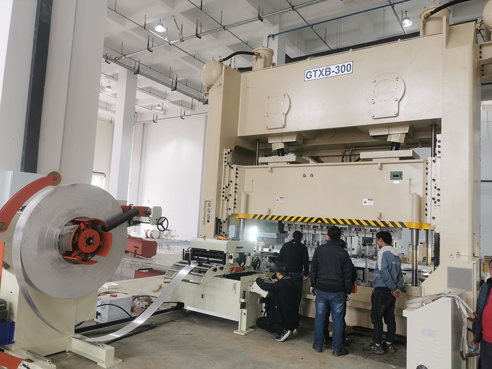 Auto Stamping Punching Machine 3 in 1 Feeder Straightener Rack Coil Handling Equipment