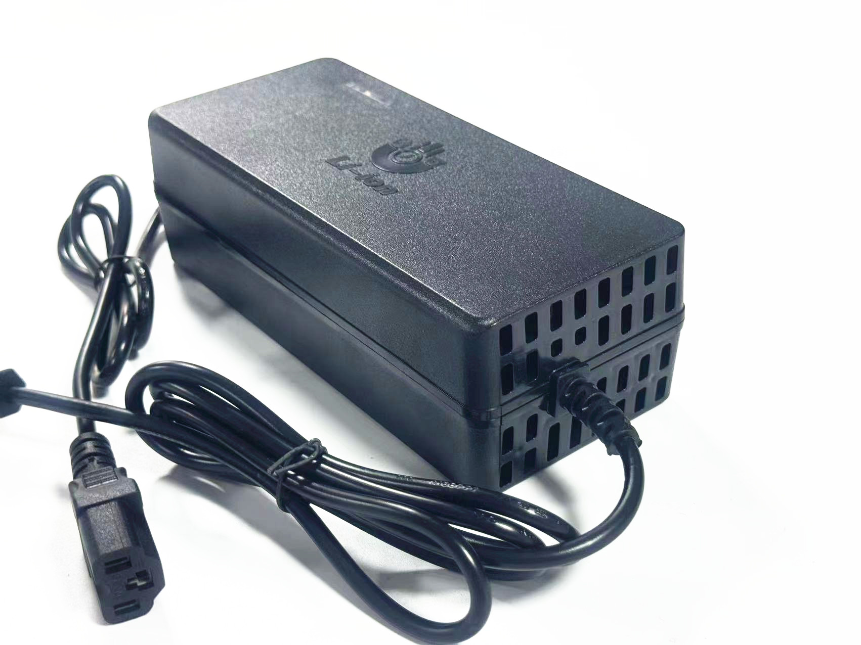 Advantage Multi-Protection Safety Protection 12V/24V/36V/48V/60V Charger for 20s 72V 73V Li-ion/Lithium Polymer Battery