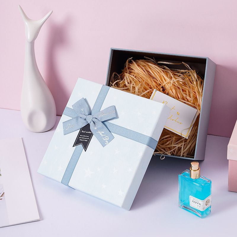 Fashionable Top Grade China Wholesale Custom Logo Packaging Boxes Luxury Lid and Base Paper Carton Box with Ribbon Bow-Tie for Wedding Gift