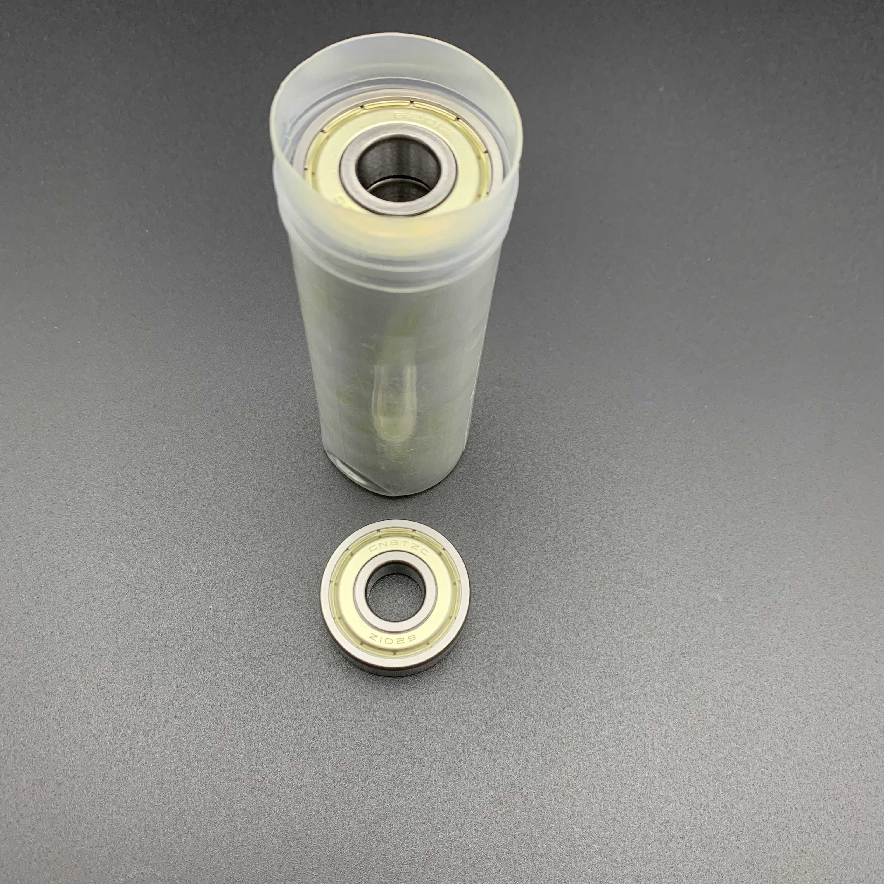Precision Single Row Deep Groove Bearing 6203 2RS Rubber Seal Bearing 17x40x12