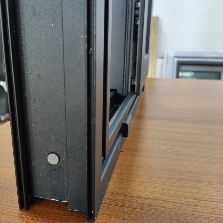 Lockable Security Aluminium Sliding Windows Double Glaze Aluminum Vertical Sliding Windows