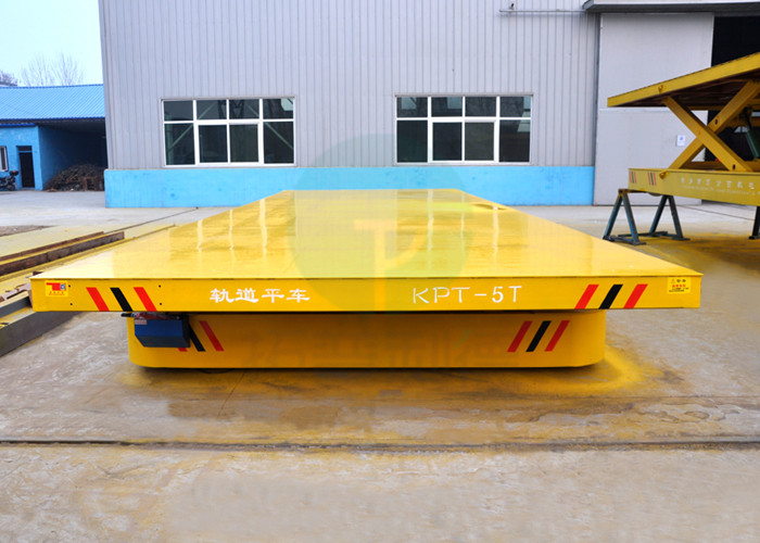Motorised self-driven flatbed hydraulic rail transfer vehicle with large platform