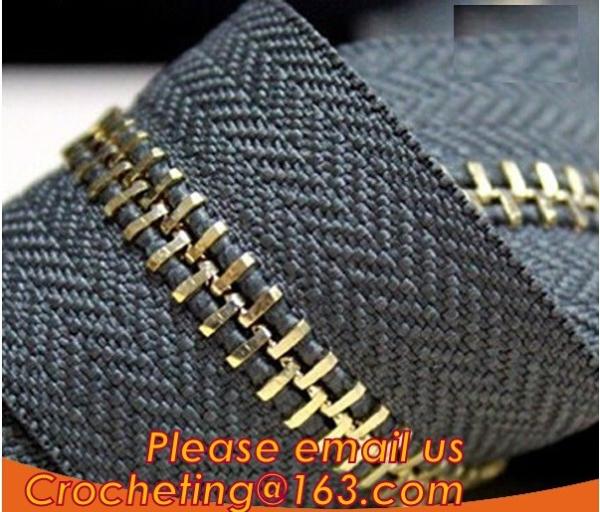 Garment Accessories Supplier Nylon Zipper, Black Chunky Plastic Teeth Zip Open