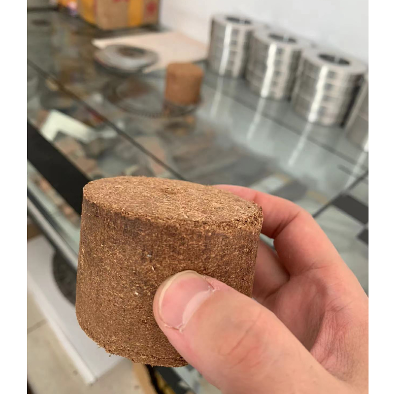 Sawdust Briquettes Press Machines for Round Biomass Wood Briquettes