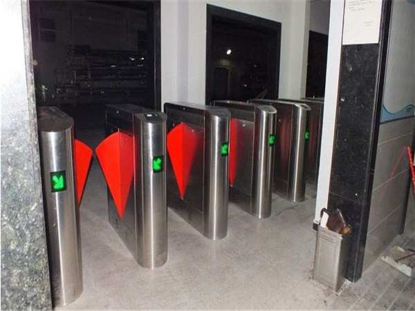 304 Stainless Steel Flap Barrier Gate , Synchronization Controlled Access Turnstiles