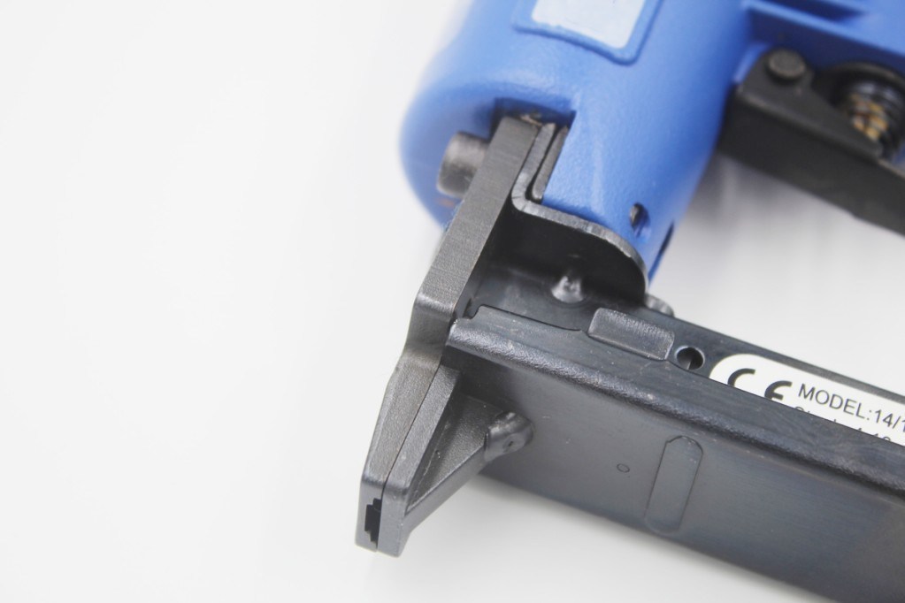 Top-Rated Durable 22gauge Fine Crown Air Pneumatic Staple Gun Air Stapler 1416 for Furniture Decoration