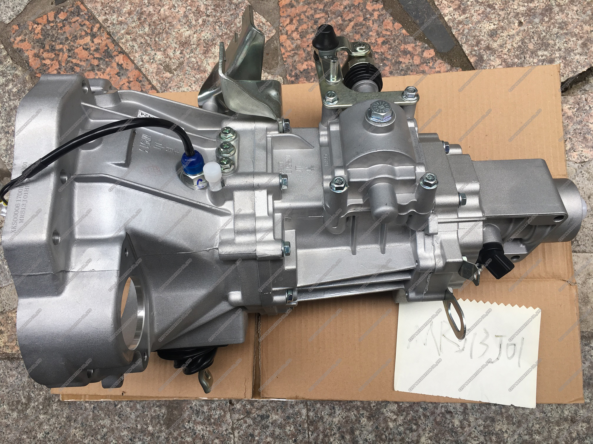 DK13 1.3L Manual Transmission Gearbox MR513J01 for DFSK C37 OE Standard 63*43*43