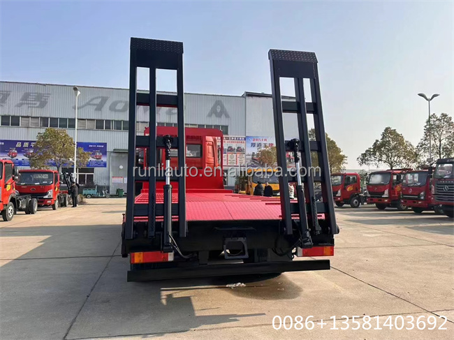 Diesel Engine Flatbed Tow Truck 8 Ton Flatbed Cargo Truck For Load Excavator