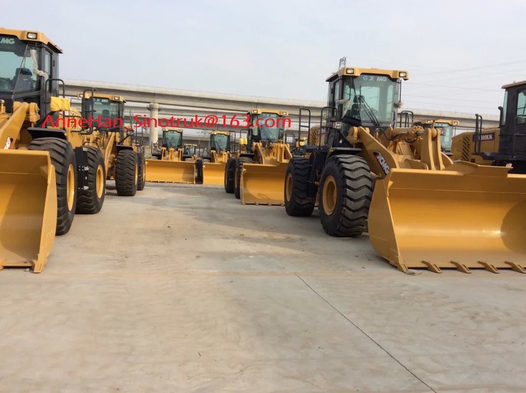 LW300KN XCMG Compact Wheel Loader 1.8 M³ Bucket And 10 T Operate Weight
