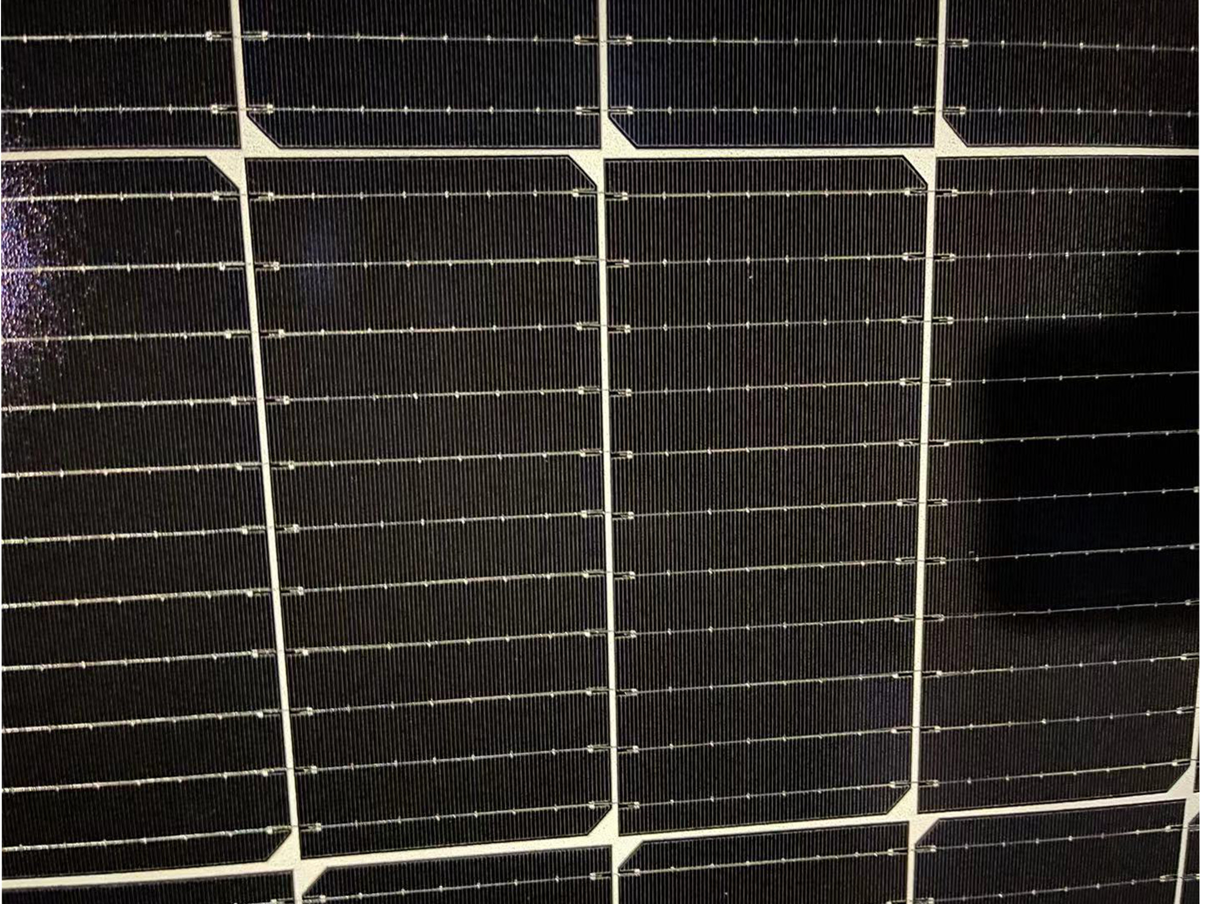 IEC 61215 B Grade 535W Mono Perc Bifacial Solar Panel