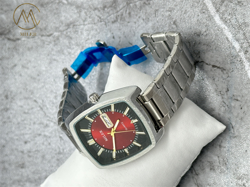 Luxury High Quality Men′S Watches Waterproof Quartz Wrist Watch For Man