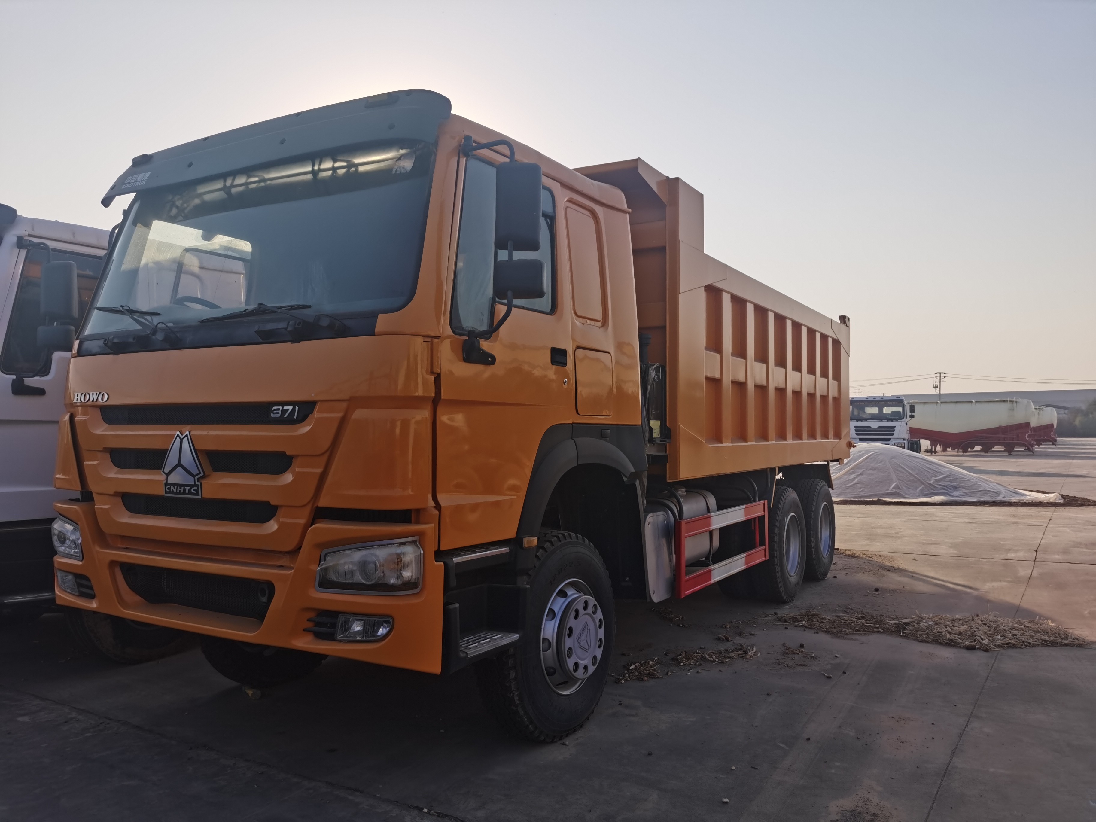 371HP Sinotruk HOWO 6X4 Used Dump Trucks For Sale Used Dump Trailer