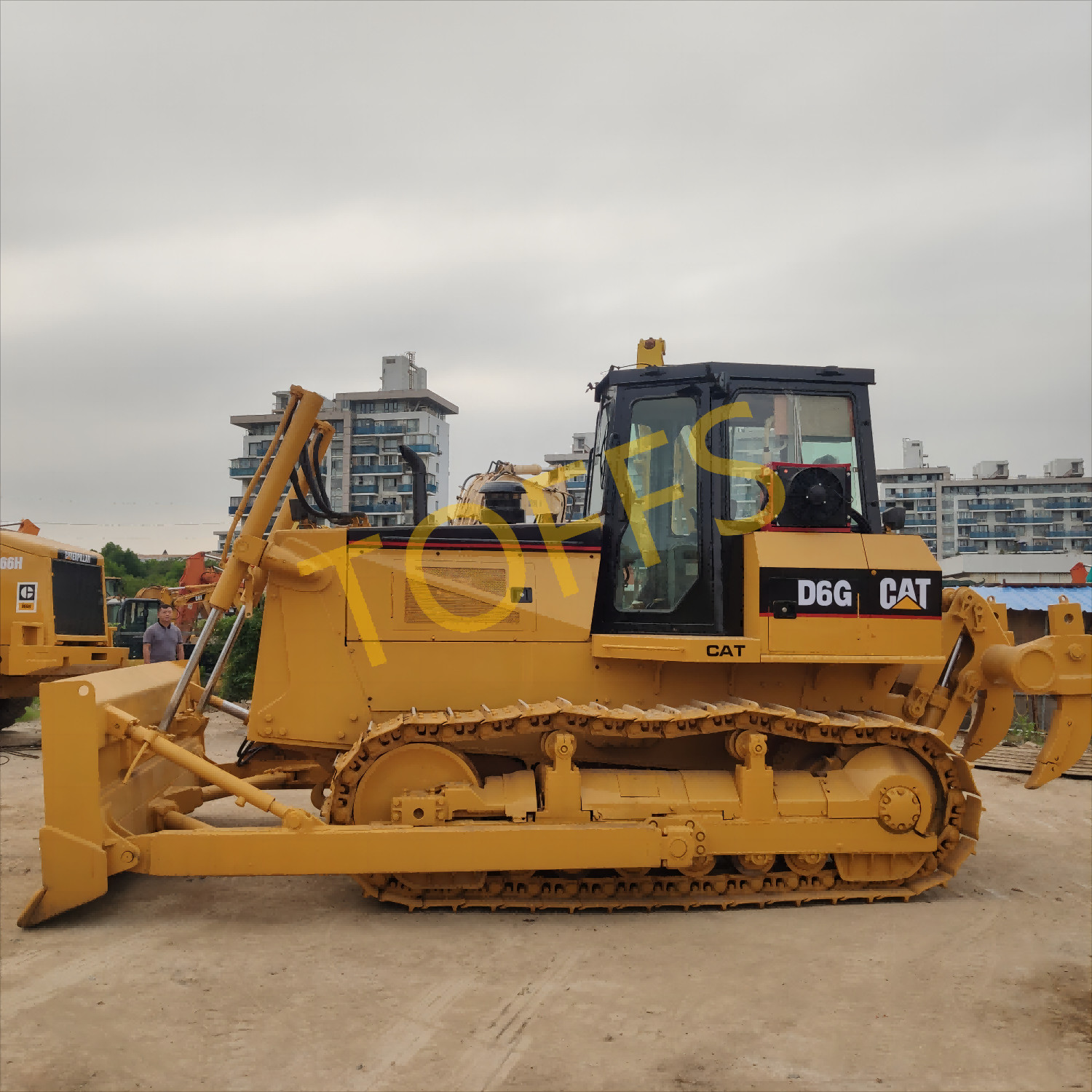 Medium Sized Used Earth Moving Equipment Bulldozer Caterpillar D6G