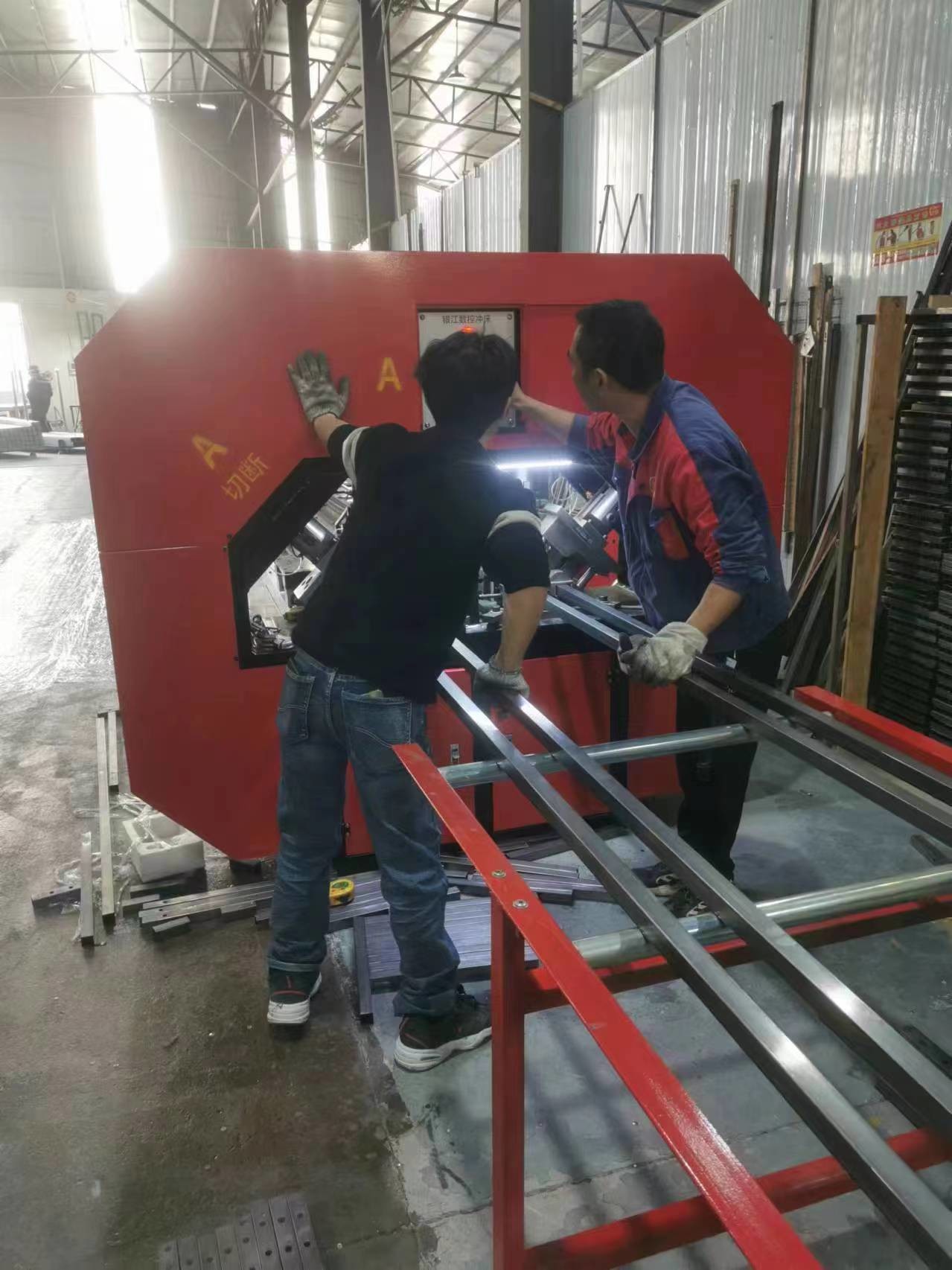 Cutting Function Iron Pipe Stamping Press With Accurate Precision Design