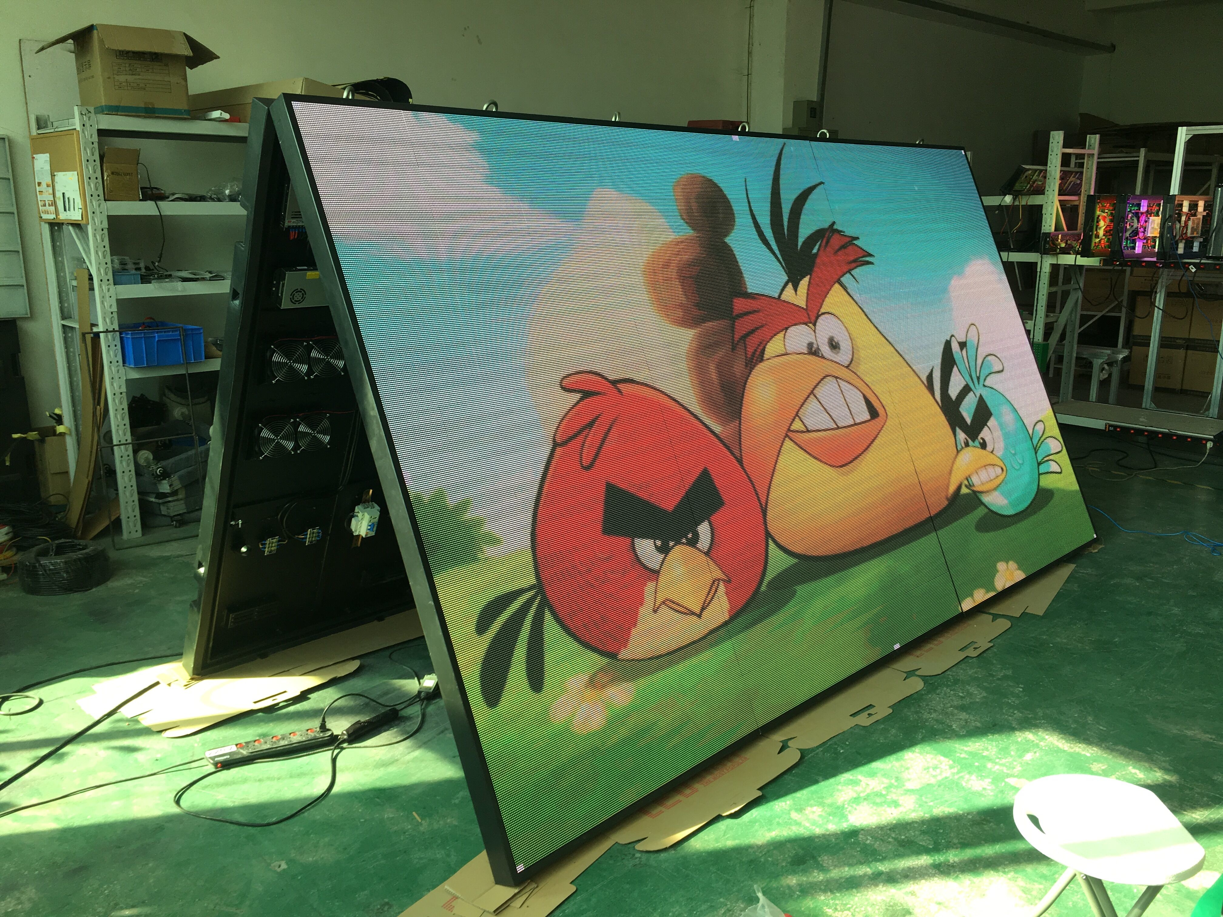 Outdoor Lightweight Cabinet P6mm Front Service LED Screen RGB Color