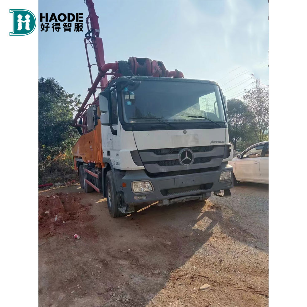 SANY M49 Merzedez Truck Cement Truckmp Diesel with 650L Water Tank and Performance