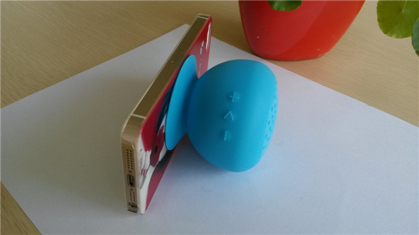 mushroom sucking speakers bluetooth sucker speaker for mobile phone bluetooth speaker
