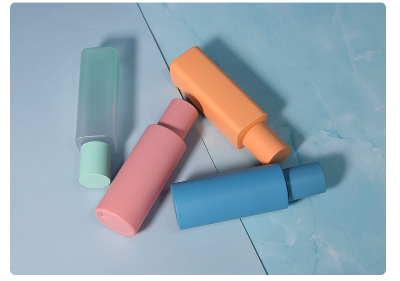 Cosmetic Frosted PET Bottle Empty Plastic Bottles 100ml With Plastic Screw Cap