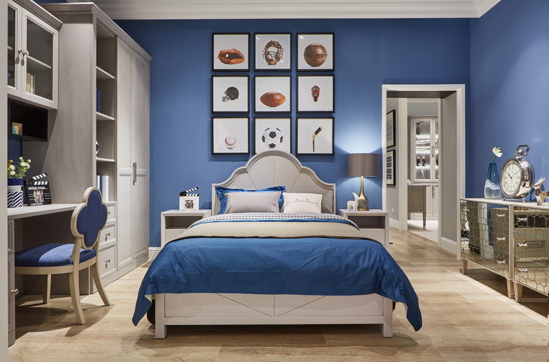 Oak Wood Bed Furniture Set In American Style Design For Luxury House Bedroom with king size headboard panel