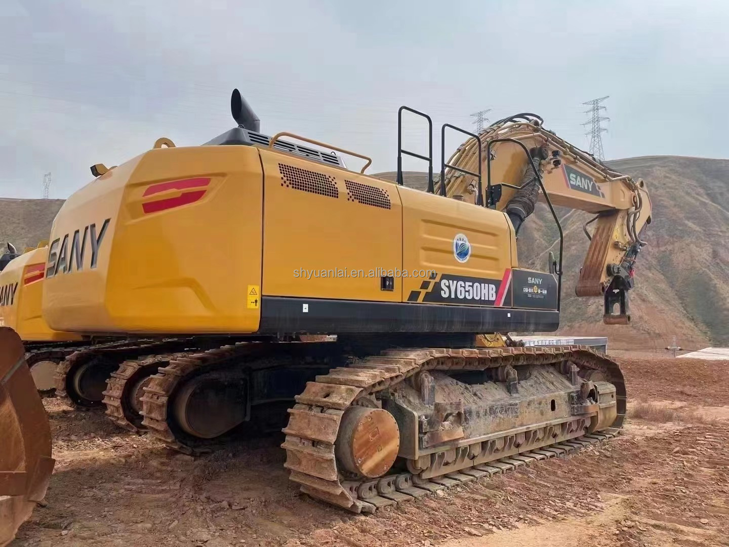 Low price sale of original hydraulic track type Sany SY650 second-hand excavator and hook machine