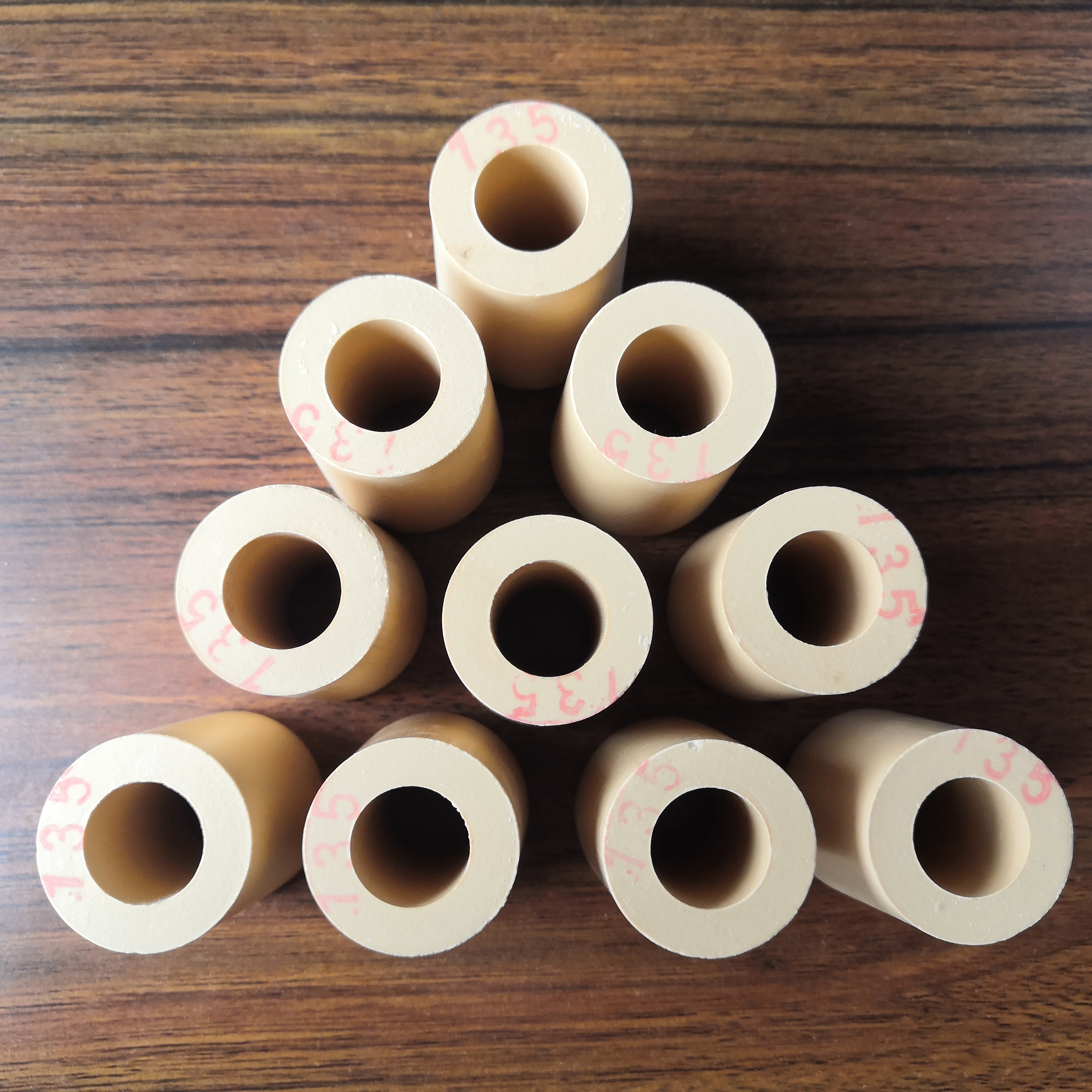 Al2O3 Content of 0.2% Brick Hot Steel Liquid Nozzle for Tundish in Steel Ladle Plant