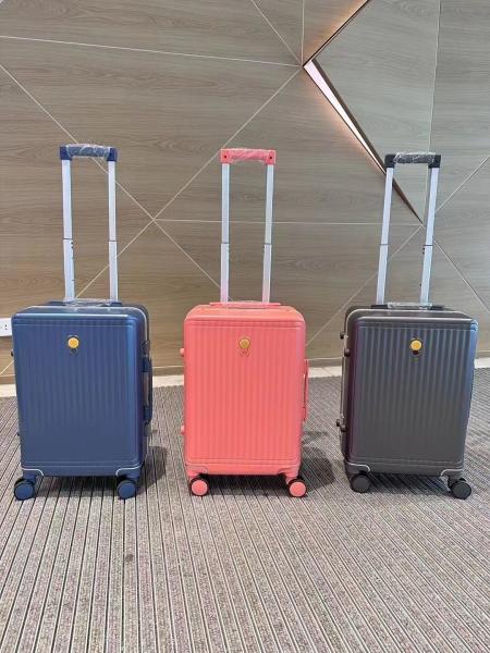 Original Factory Direct Selling Latest Design Large Suitcase Flight Travel